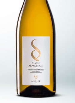 Alternative view of Musikè Sesto Armonico Trebbiano d'Abruzzo DOC 0,75L