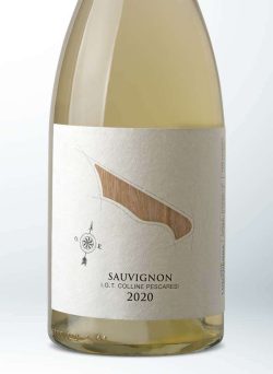 Alternative view of Rosarubra Vigne Lomanegra Sauvignon IGT Colline Pescaresi 0,75L